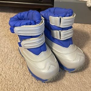 Children’s / Toddler’s size 7 LL Bean snow boots